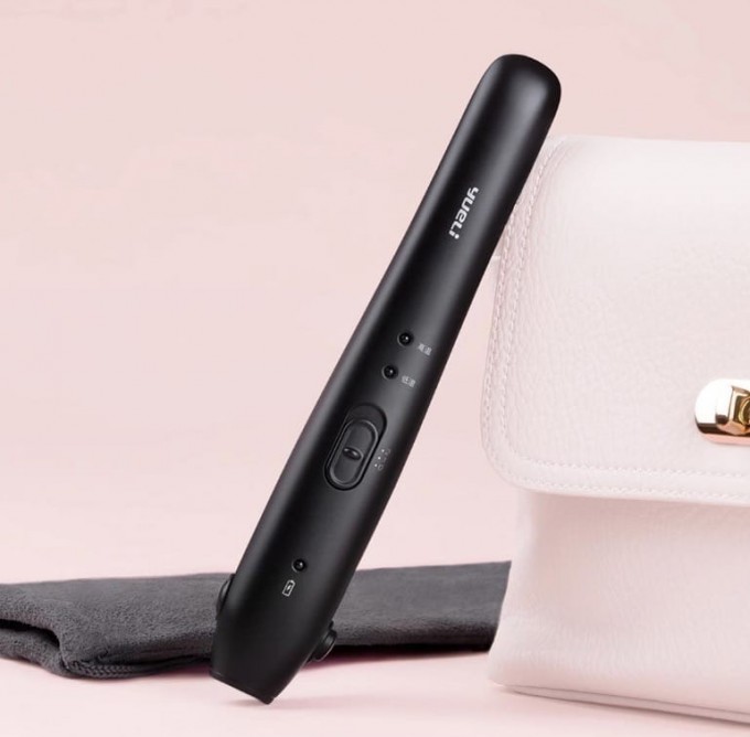 Xiaomi Wireless Mini Hair Straightener dubai